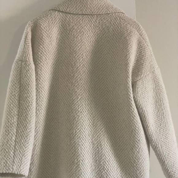 coat - Picture 3 of 5